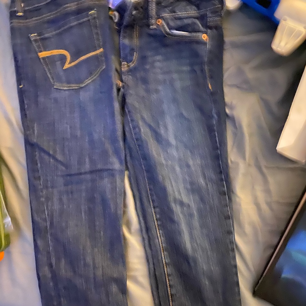 2 pairs American eagle capris